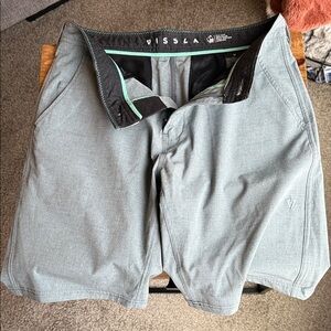 VISSLA Light Gray Board Shorts - Size 30 | NEW w/o Tags